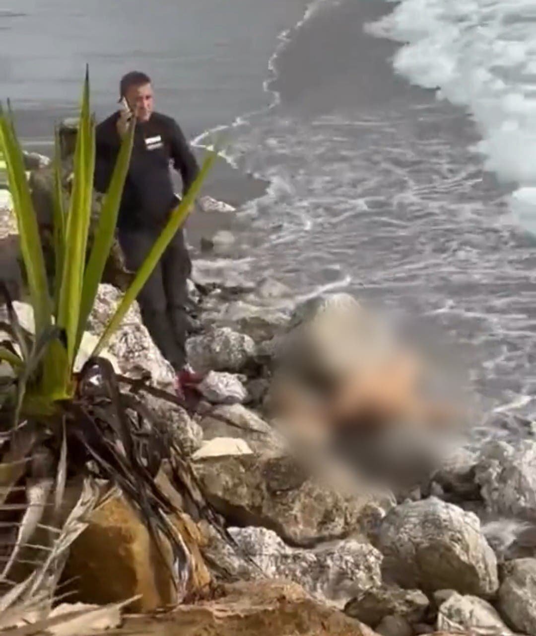 Shocking Video: Headless, Handless Body Found Near Marbella Eatery Unravels a Riveting Mystery - policeman corpse - Marbella News Crime -