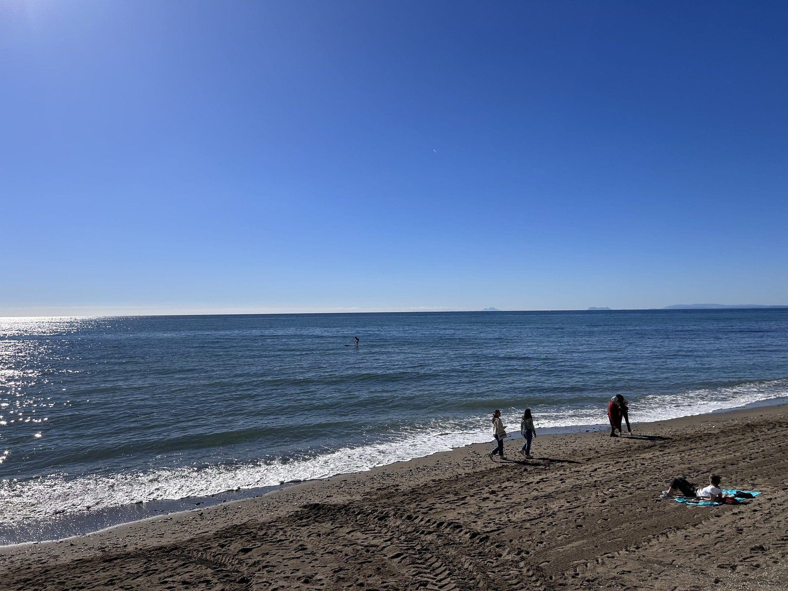 Spain's Costa del Sol Overflows with Sun Seekers and Swimmers as Mercury Soars above 20C - img 6034 scaled 1 - Lifestyle and Entertainment - Sun Seekers and Swimmers