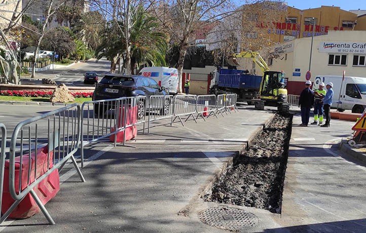 Marbella's Two Roundabouts Get Drainage Upgrades to Ward Off Flooding: A Must-See Transformation! - mini1 1708447513 - Local Events and Festivities - Drainage Upgrades