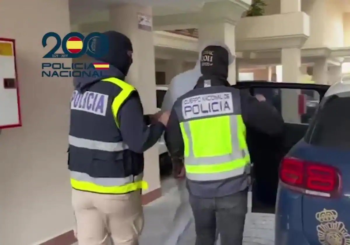 Costa del Sol Shaken: Trio Apprehended in Dramatic Gang Showdown, Murder Plot Foiled! - detenido U2101864907610WXH - Crime - Gang Showdown