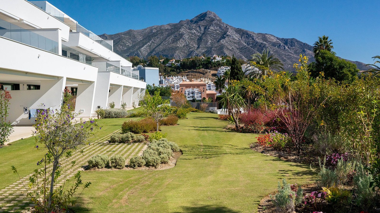 Plan Your 2024 Marbella Getaway: A Complete Guide to Your Dream Holiday. - azahar de marbella 6360 - Tourism -