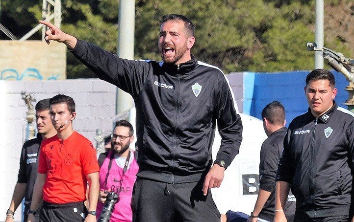 Chechu Rodriguez Regains Control of Atletico Marbella Paraiso - A Stunning Comeback Story! - mini1 1711445608 - Local Events and Festivities -