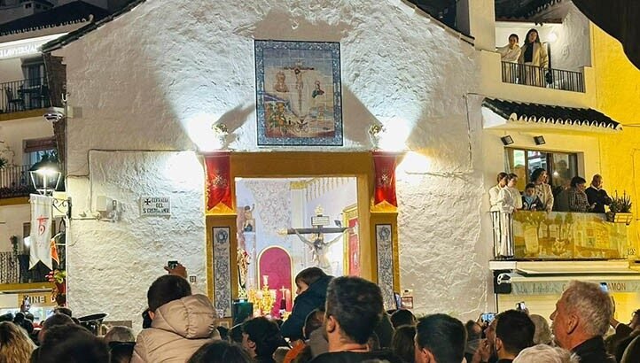 Fear of Rain Stops the Brotherhood of Christ of Love's Procession in Marbella: Find Out Why! - mini1 1711657175 e1712513690490 - Local Events and Festivities -