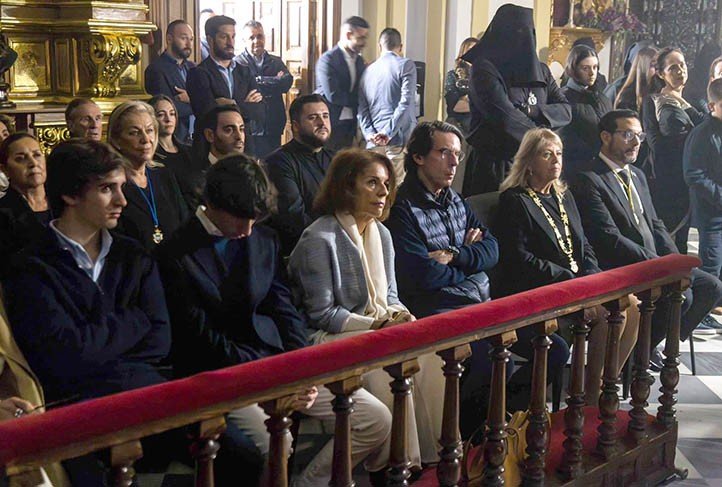 Former President Aznar Attends Marbella's Good Friday Liturgical Event - See the Highlights! - mini1 1711842540 - Local Events and Festivities -