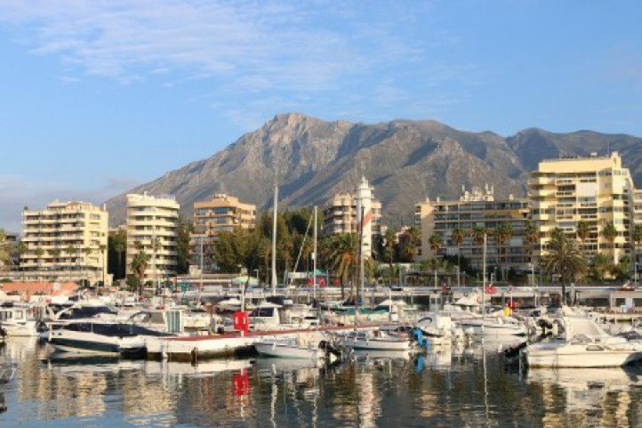Marbella's Sports Port to Welcome Larger Vessels: A Game-Changer for Luxury Yachting! - mini1 1715880482 - Local Events and Festivities -