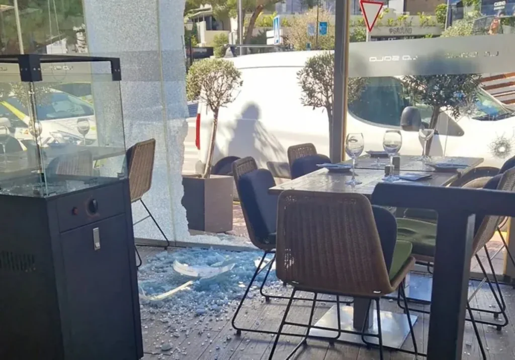 Search and arrest order cancelled for British and Irish suspects after Marbella restaurant sprayed with bullets