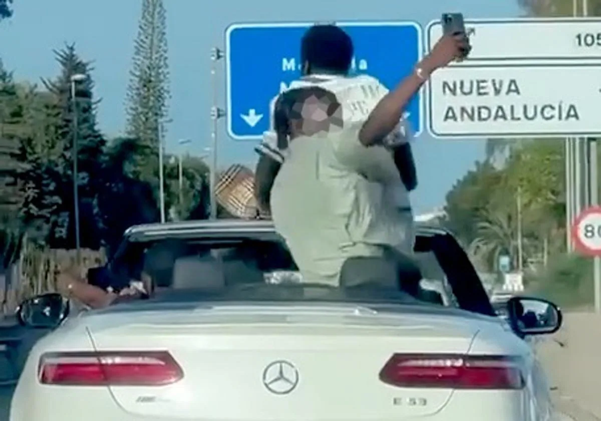 Unbelievable Moment as Passengers Snap Selfies on Speeding Convertibles along the Stunning Costa del Sol Highway! - WhatsApp20Image202024 06 1220at2020.31.04 kroC U60213016677wAn - Motoring -