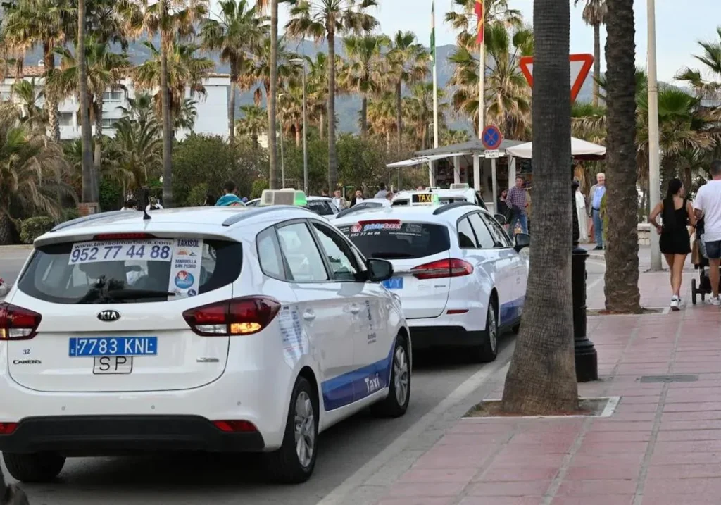 Taxi driver needed surgery after having phone stolen in early morning attack in Marbella