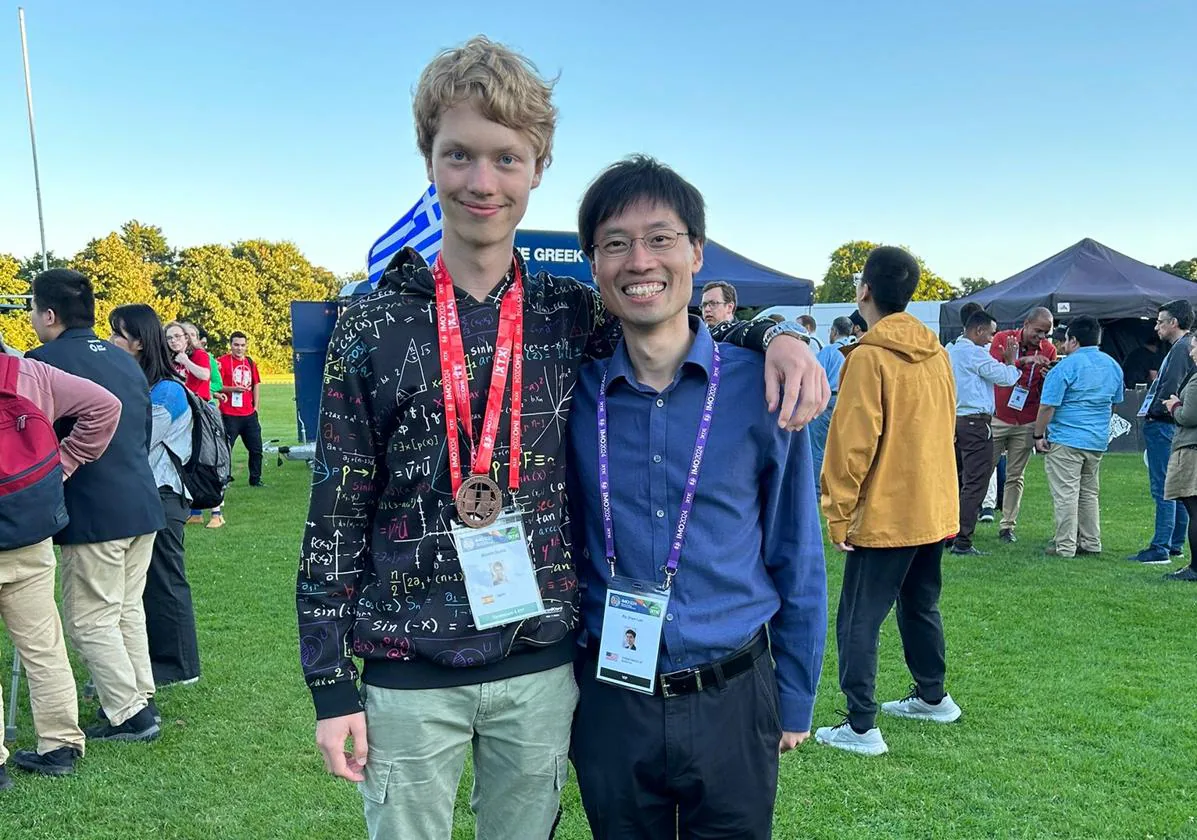 Marbella schoolboy representing Spain wins bronze at international maths olympics in UK