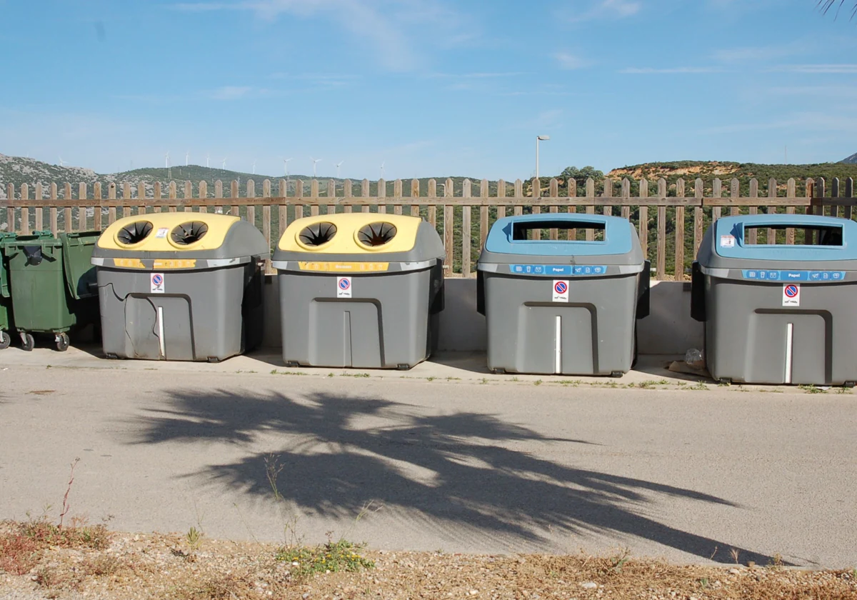 Local Police intensify rubbish disposal and fly-tipping controls in Marbella with plain clothes patrols