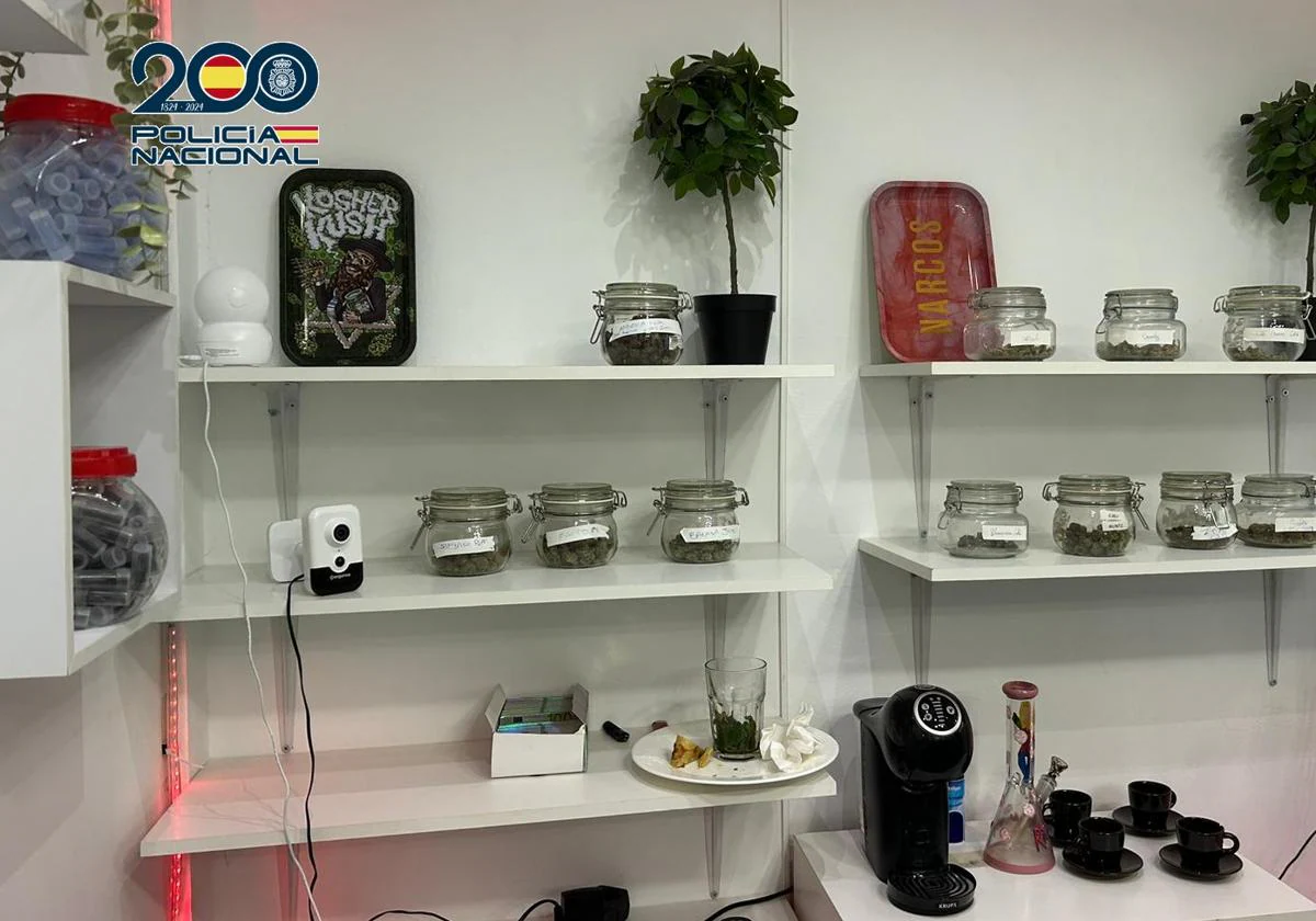 Police raid cannabis smoking clubs in Marbella where hard drugs were being sold