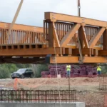 Marbella continues with major improvements to Benabolá stream with installation of new footbridge