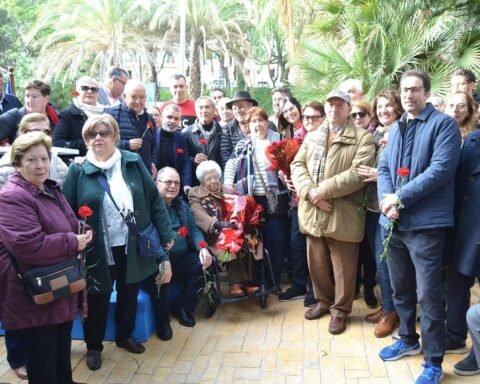 Marbella pays tribute to its first two female councillors: Marina Torres and Pepi Romero