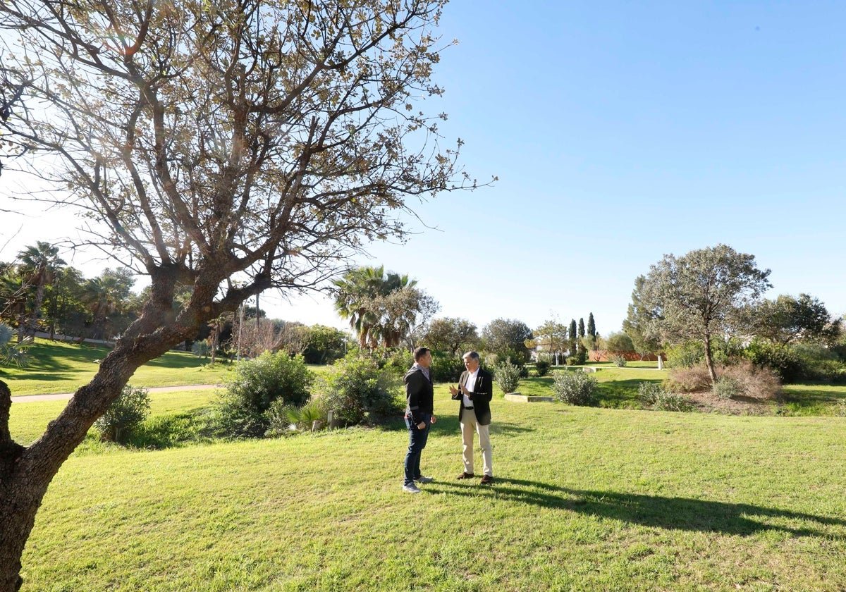 Costa del Sol town proposes conservation plan for Parque de los Tres Jardines and remodels its dog park