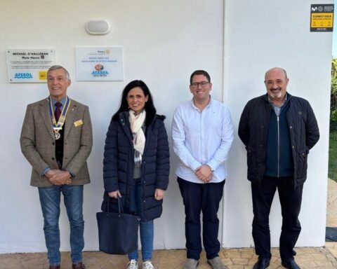 Rotary Club Marbella reinforces its support for Afesol with commemorative plaque