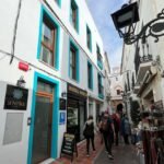 "Marbella Shakes Things Up: No More Tourist Flats in Shops and Ground-Floor Premises!" - pisos turisticos marbella U43868644036bRc 1200x840@Diario20Sur - Cultural and Historical Insights - The Comedy of Errors