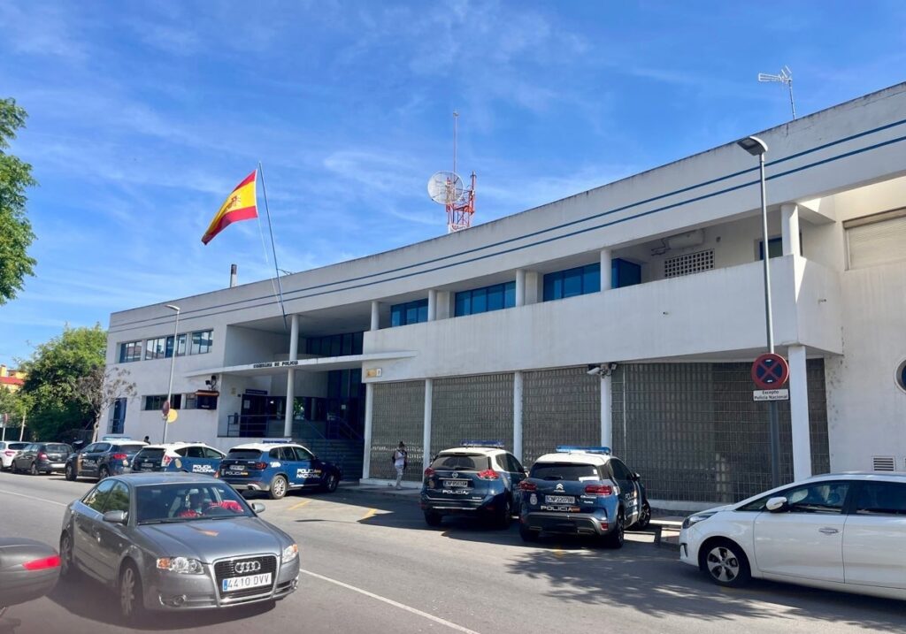 Cleaner arrested after allegedly stealing 16,000 euros from a bank in Marbella