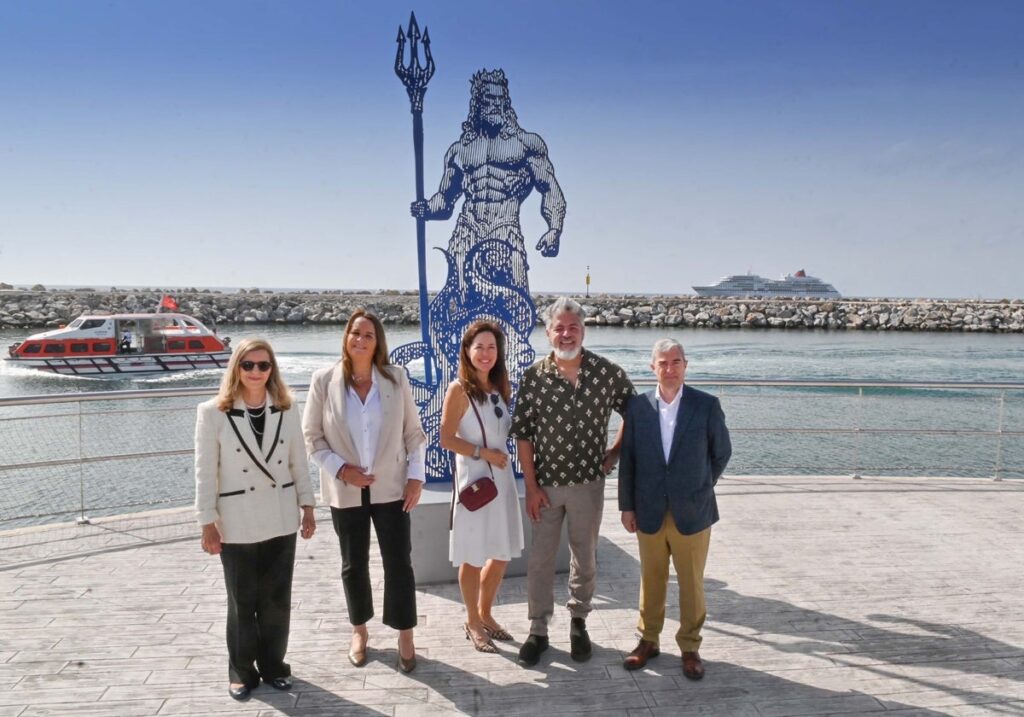 Environmental awareness Poseidon sculpture arrives in Puerto Banús