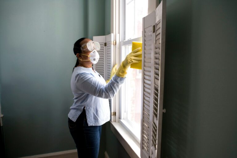 Municipal cleaning team at work in Marbella